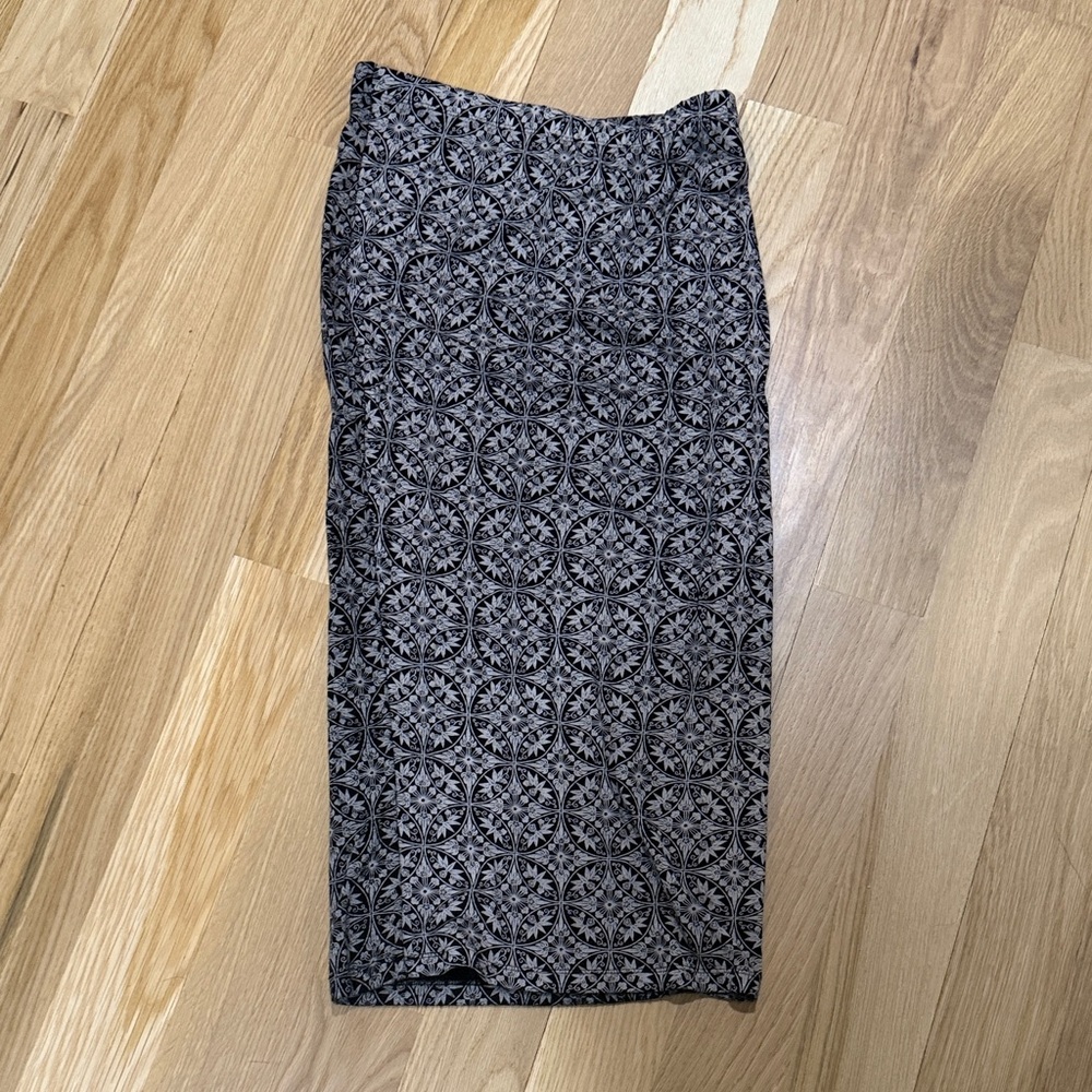 RVCA Black and Gray Geometric Pencil Skirt
